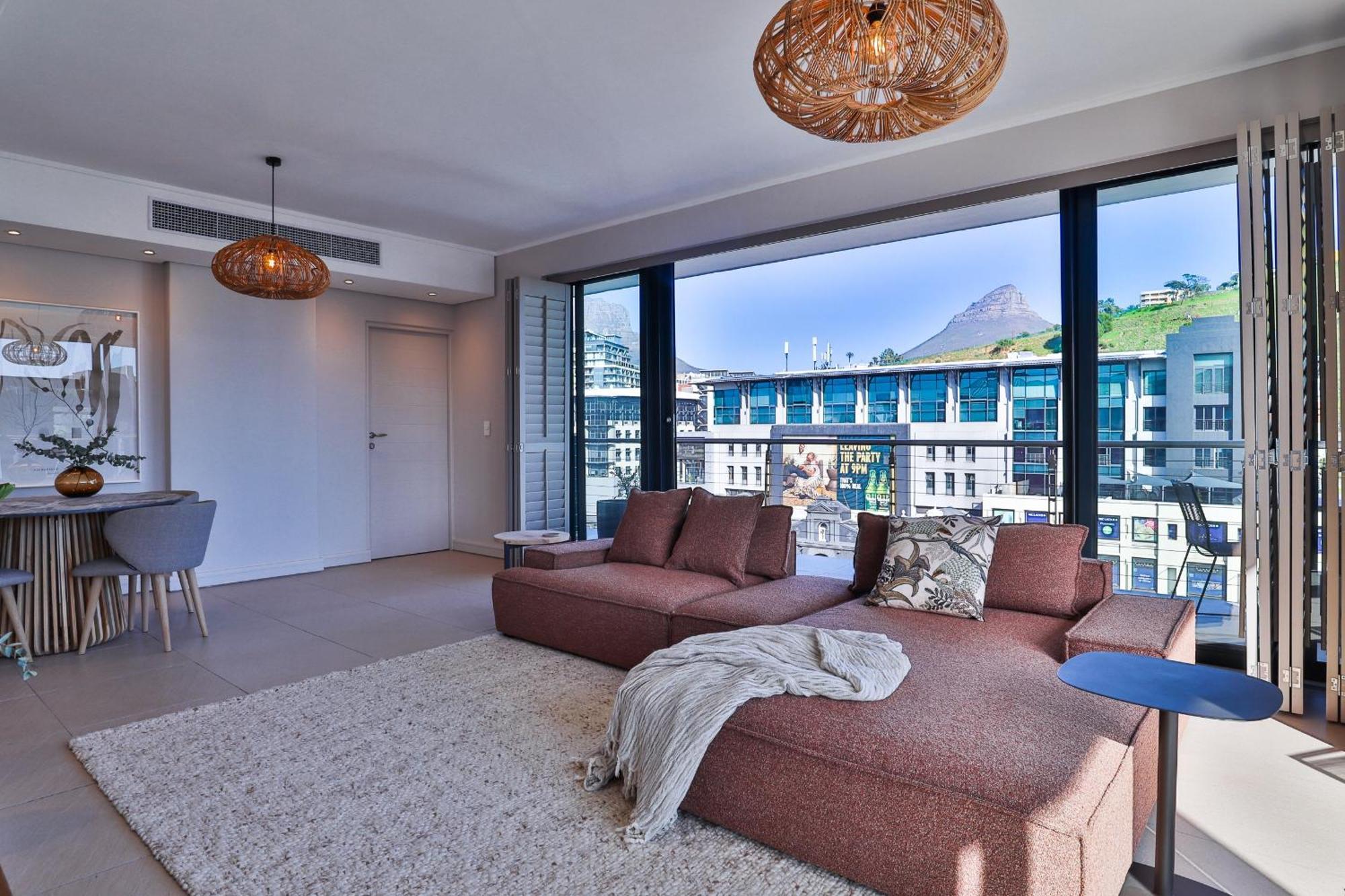 Rockwell 613 By Ctha * Cidade Do Cabo